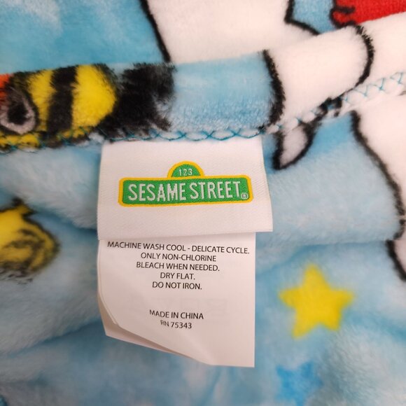 Sesame Street Decorative Throw Blanket 60" X 70" Polyester Plush Bert Ernie - Picture 6 of 9